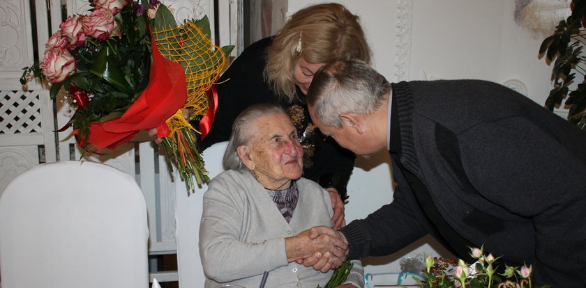 Bronisława Bajda ma 100 lat. Mówi nam, jak przeżyła rosyjską katorgę i jaka jest jej recepta na długie życie