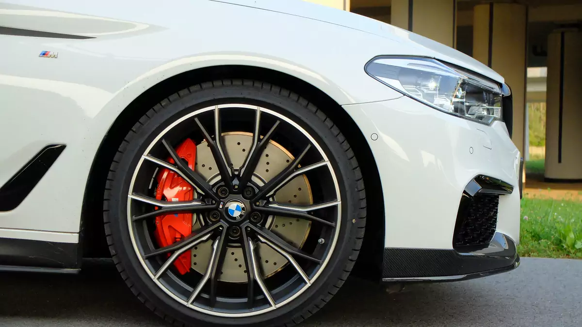 BMW M550i xDrive