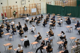 Matura 2024: Dziś egzamin z języka angielskiego. Jakie zadania wymyśliła CKE?