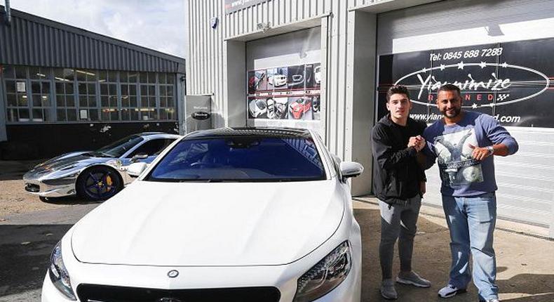 Hector Bellerin and his ride