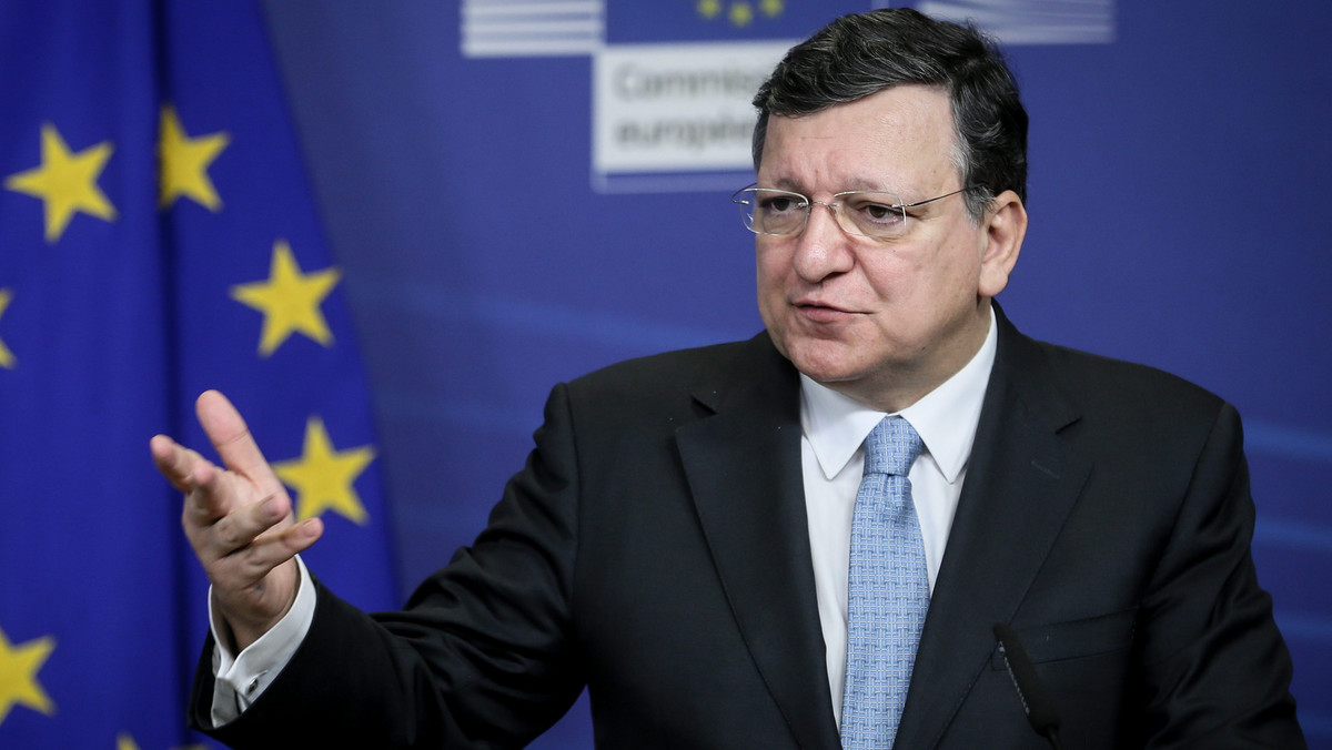 Niezwykle trudne byłoby uzyskanie zgody wszystkich krajów Unii Europejskiej na przyznanie członkostwa nowym krajom, które postanowią oderwać się od istniejącego państwa, należącego do "28" - powiedział szef Komisji Europejskiej Jose Manuel Barroso.