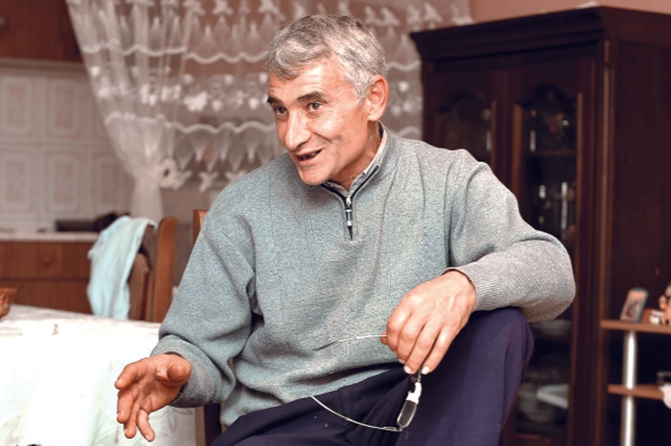 Spavali sa pacovima: Zoran Mladenović