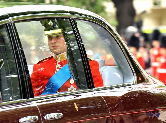 Książę William w drodze do Opactwa Westminsterskiego