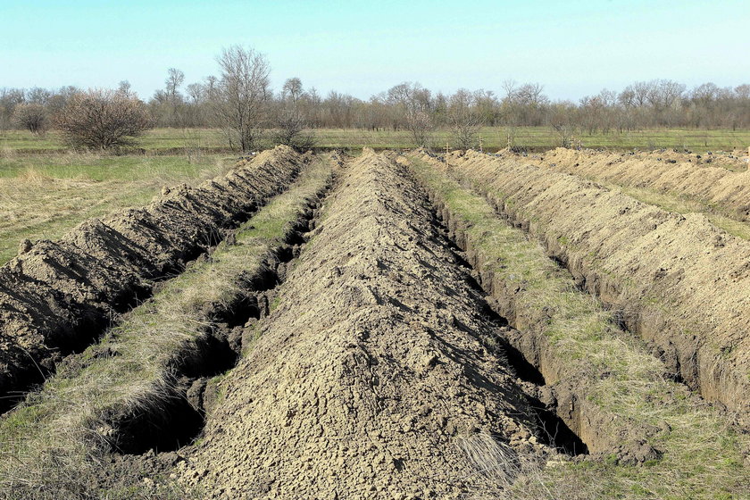 Tak wyglądają groby dla ofiar koronawirusa na Ukrainie