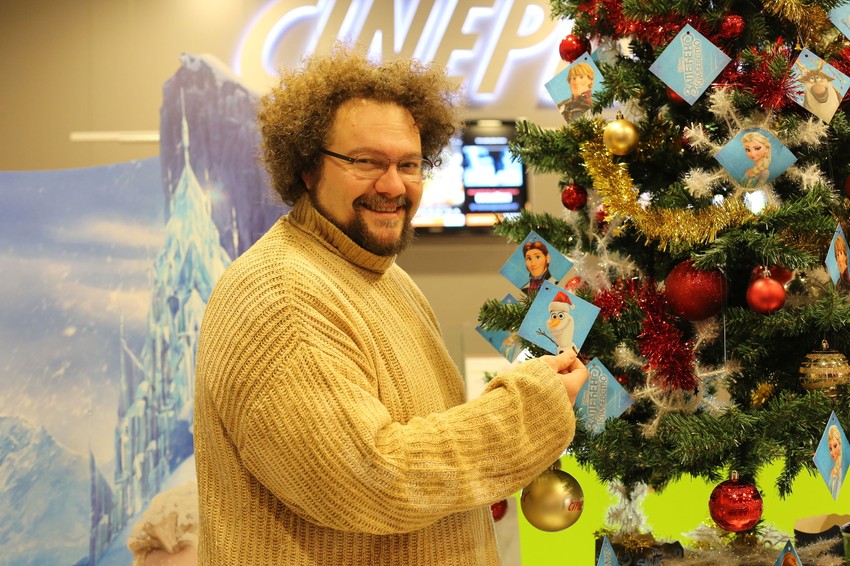 Marku se izgleda baš dopada jelka