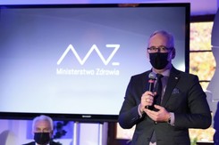 Niedzielski informuje o nowych zakażeniach. 'Bardzo duży przyrost'