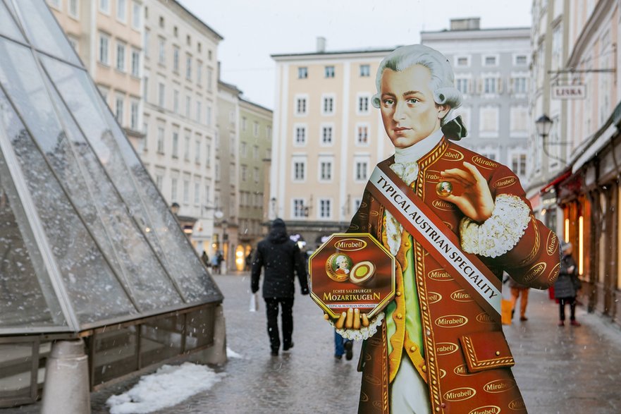 Czekoladkę od maestra? Najwięcej cukierni z Mozartkugel mieści się przy Alter Markt