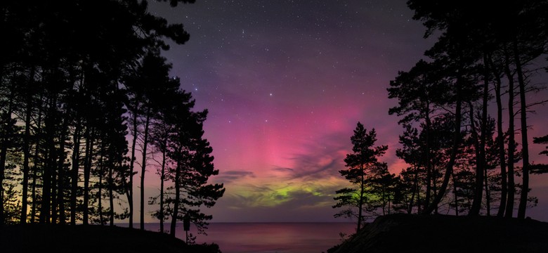 Potężna burza słoneczna uderza w Ziemię. Zorza polarna może być widoczna w całej Polsce