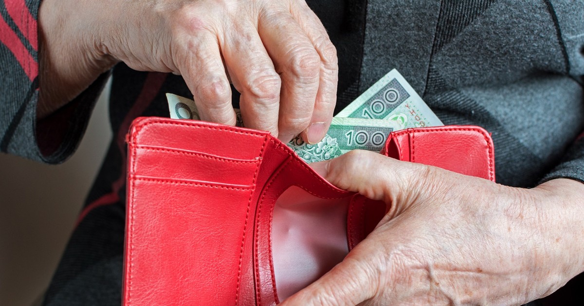 Waloryzacja emerytur 2025: Zobacz, ile zyskasz – tabela od 1 tys. do 10 tys. zł