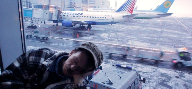 Paraliż na lotniskach. Miedwiediew zleca śledztwo