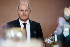 Scholz dogaduje się z Putinem? 'Bardzo niepokojące doniesienia'