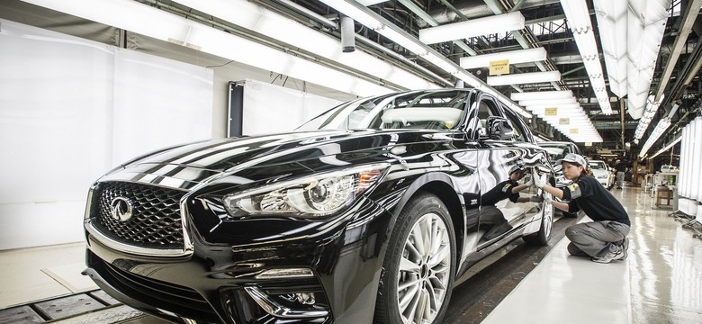 Nowe infiniti Q50 już w produkcji. Do Polski trafi z najlepszym japońskim silnikiem