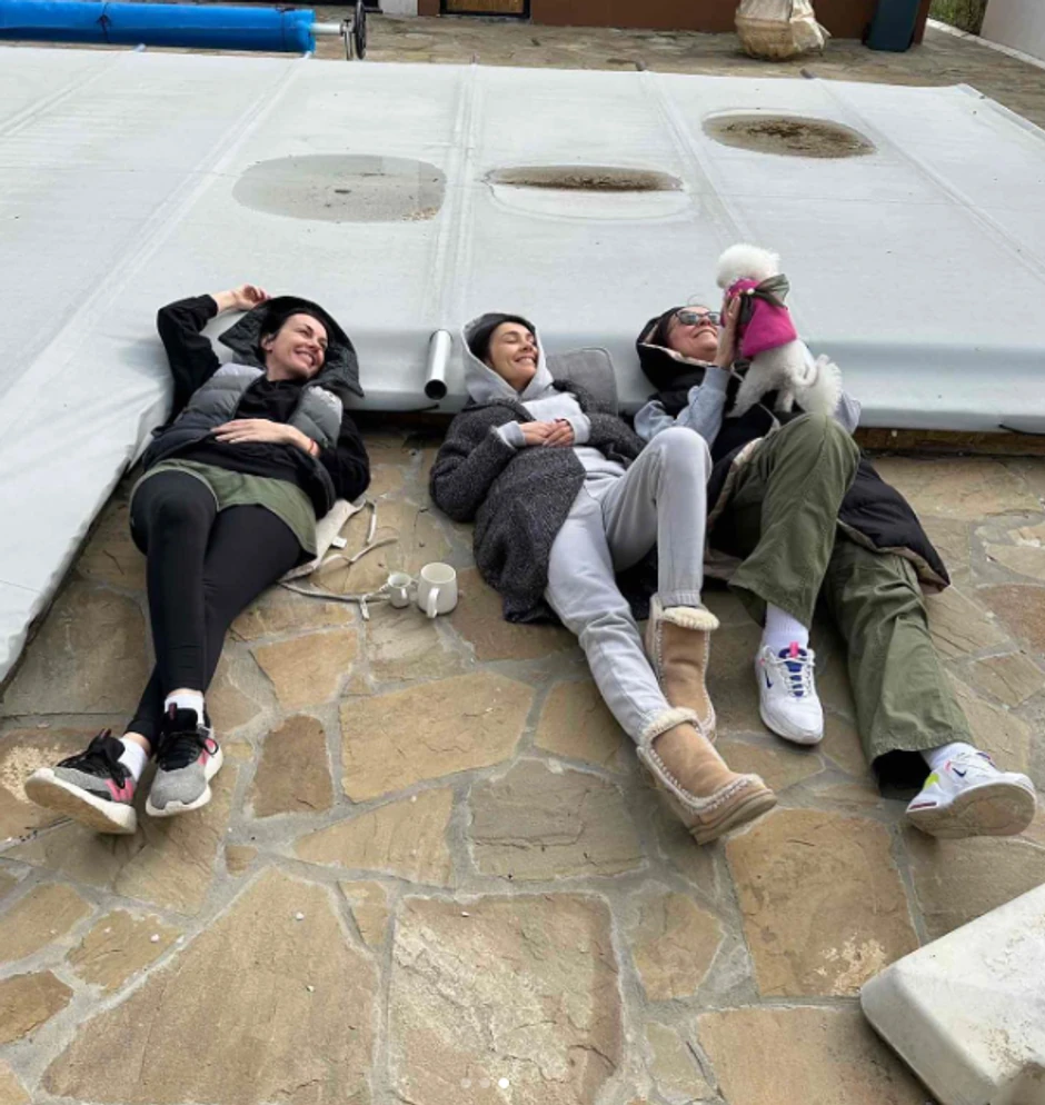 Sloboda, Dragana, Mirjana Mićalović