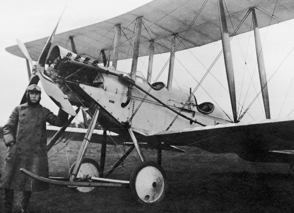 SAMOLOTY (na zdj. De Havilland BE2)