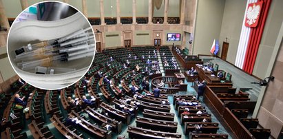 Miały być odszkodowania za powikłania po szczepieniach i... Ważna ustawa zniknęła z Sejmu