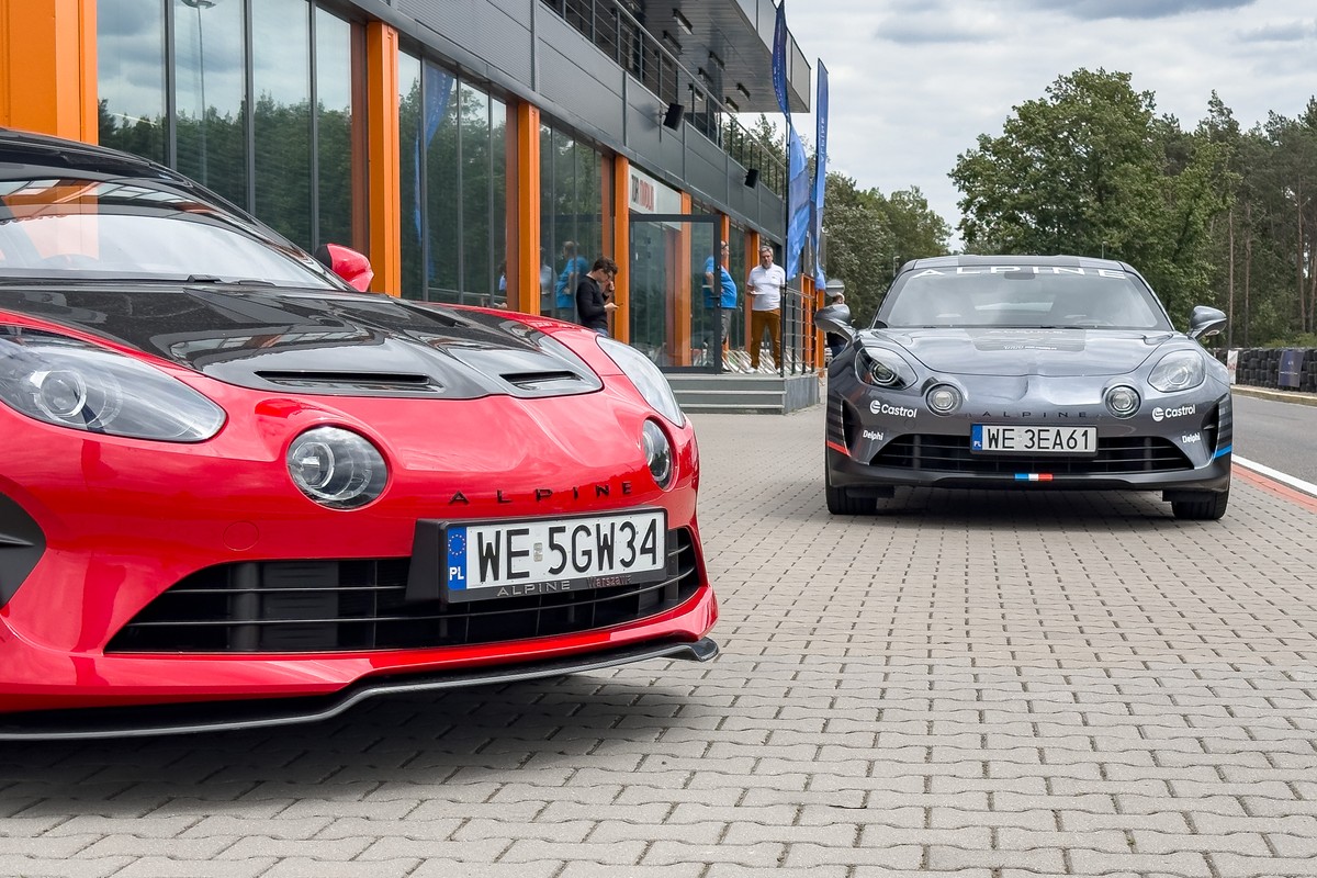 Alpine A110 R i Alpine A110 S