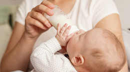 Kiedy mama chce, a nie może karmić wyłącznie piersią. Czym jest mixed feeding?