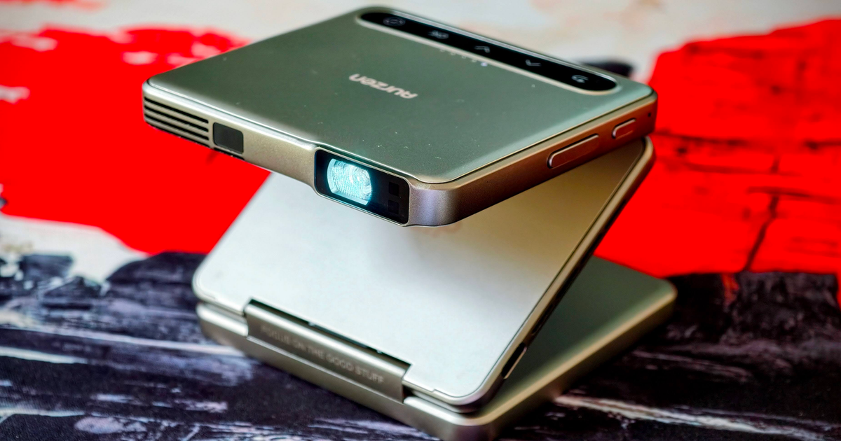 Hochwertig-winzig-faltbar-Akku-Beamer-Aurzen-Zip-f-r-330-Euro-im-Test