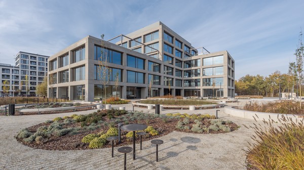 W kategorii Budynek użyteczności publicznej pierwszą nagrodę otrzymał biurowiec WUWA Point przy Alei Architektów 7.