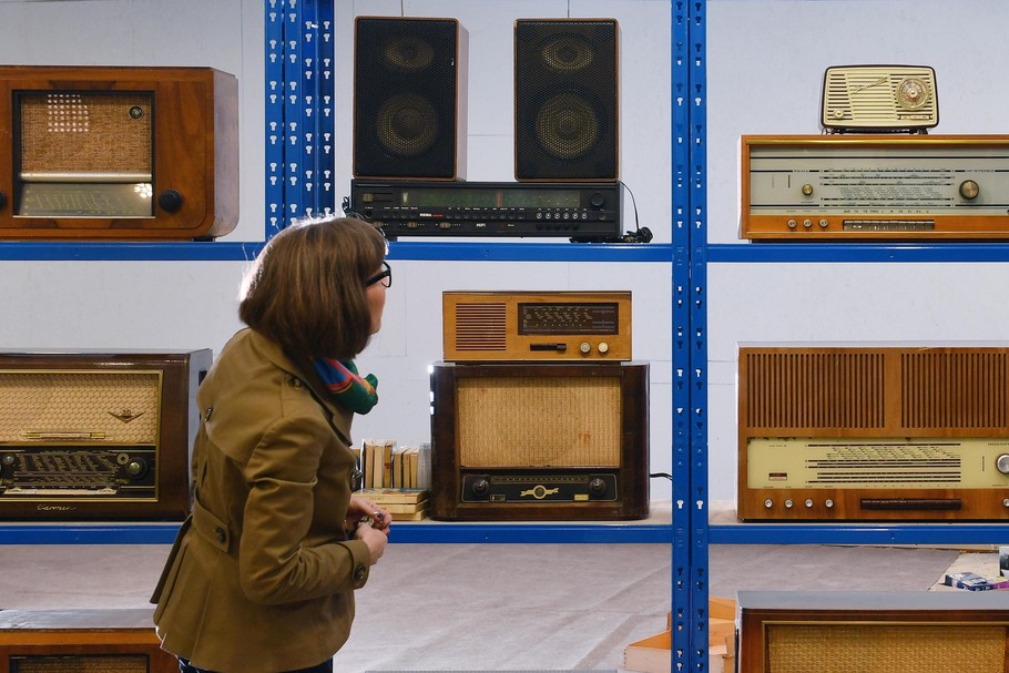 Invisible waves in City Museum in Halle