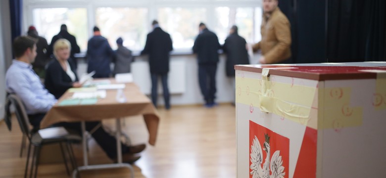 Tak Polacy głosowali w regionach. Oto nazwiska wygranych i przegranych
