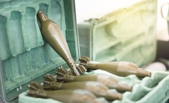 Jak wmontowano Polskę w sprzedaż serbskiej broni na Ukrainę