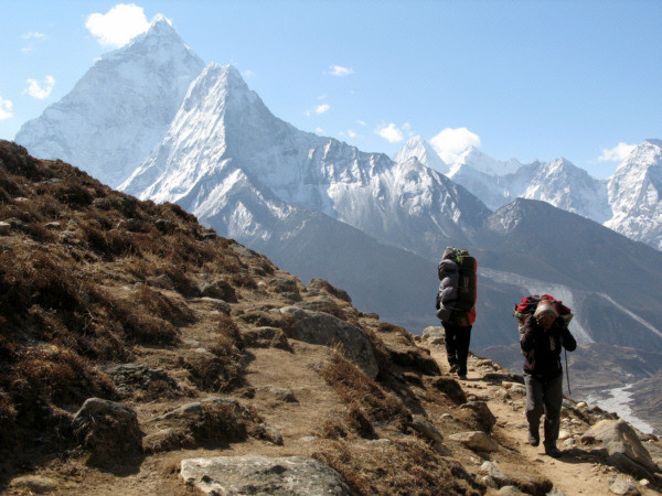 Szerpowie, życie z widokiem na Everest