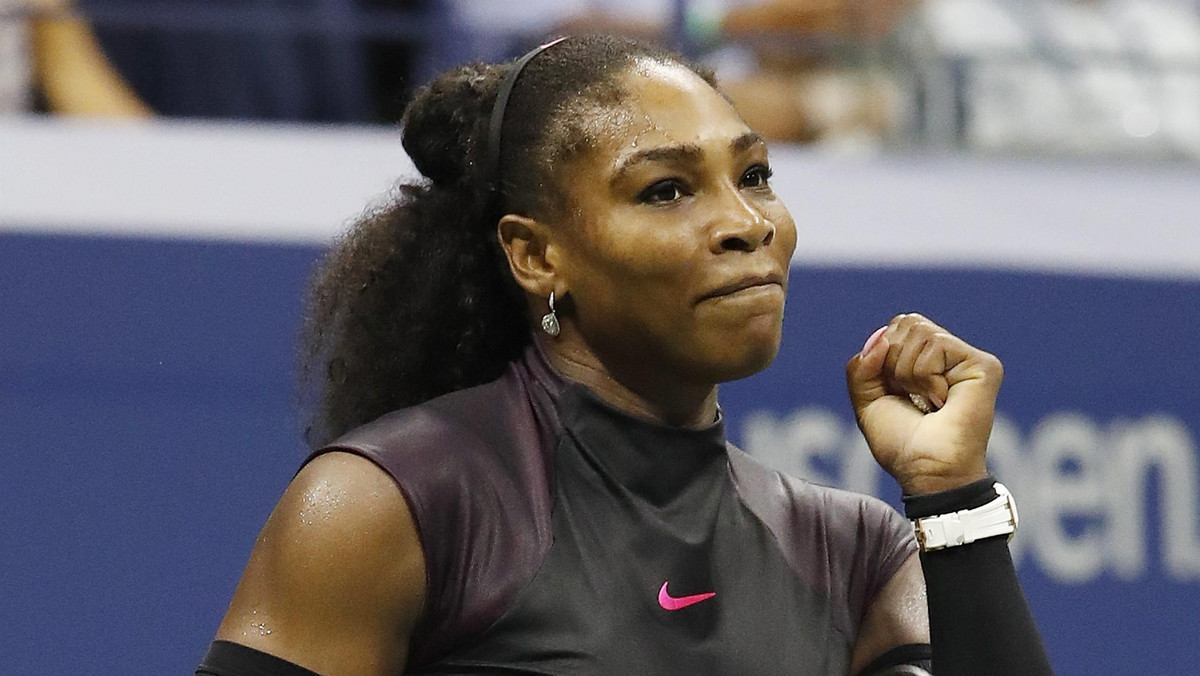 Najtrudniejszą jak dotąd przeprawę miała w czwartek nad ranem naszego czasu amerykańska mistrzyni. Serena Williams po 134 minutach walki pokonała Simonę Halep 6:2, 4:6, 6:3 i zagra w półfinale US Open. Tam jej rywalką będzie coraz lepiej prezentująca się Czeszka Karolina Pliskova.
