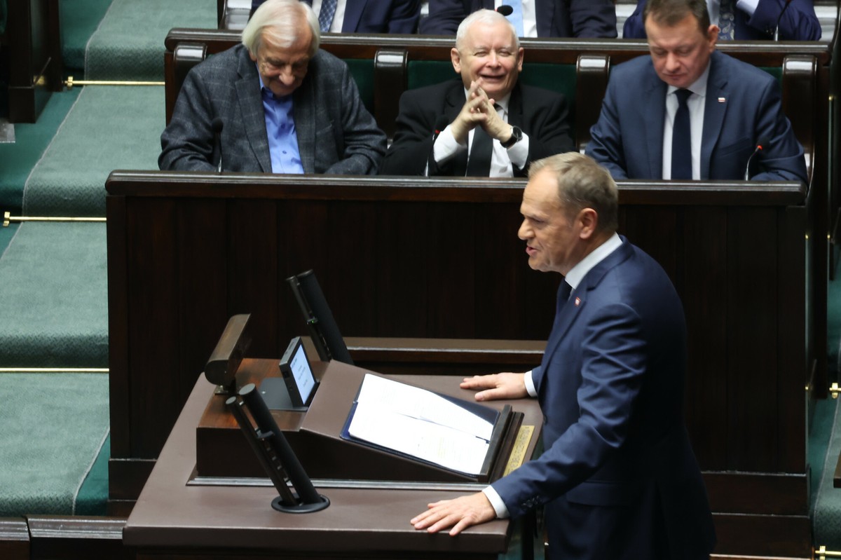Donald Tusk grozi Kaczyńskiemu. "On wie, że ja się nie cofnę"