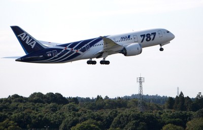 PLL LOT dostanie trzy Boeingi 787 Dreamliner
