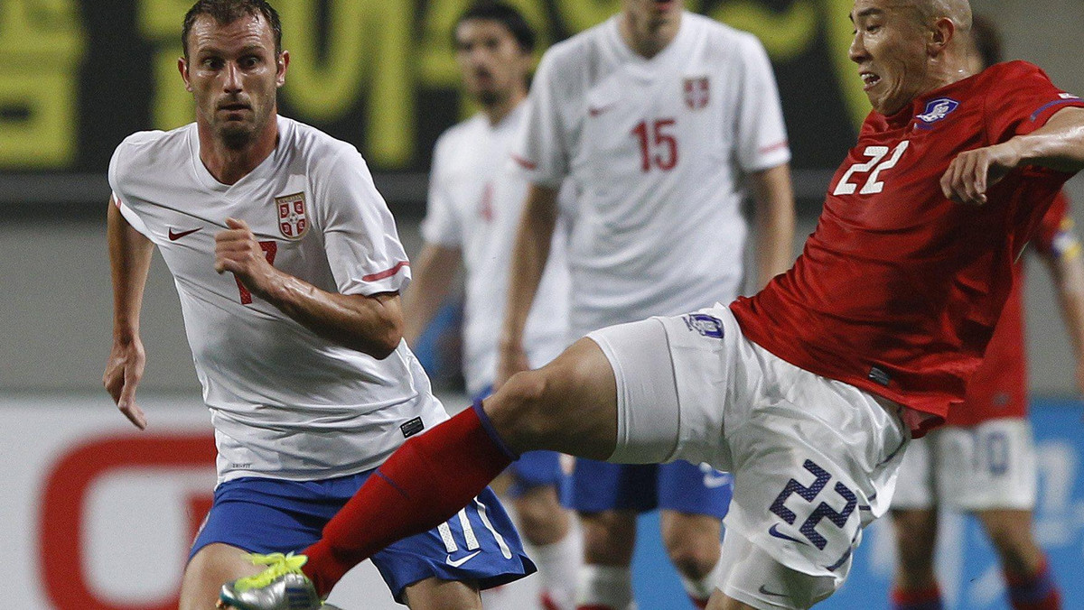 Reprezentacja Korei Południowej zmierzyła się w piątek w meczu towarzyskim z drużyną narodową Serbii. Azjaci okazali się lepsi i pokonali Białe Orły 2:1 (1:0).