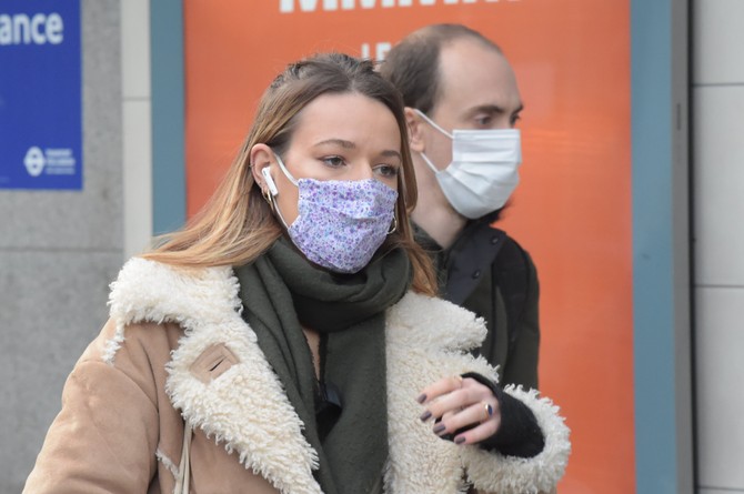 Novi, neobičan simptom omikron varijante je noćno znojenje