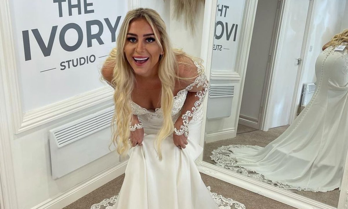 Pokazała, w jakich butach poszła do ślubu. "To obrzydliwe i pozbawione klasy"