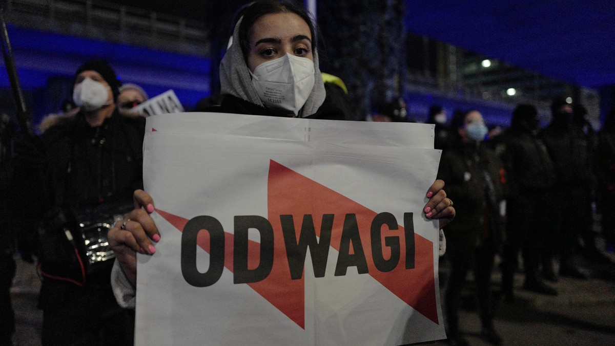 Demonstracja Ogólnopolskiego Strajku Kobiet w Warszawie.