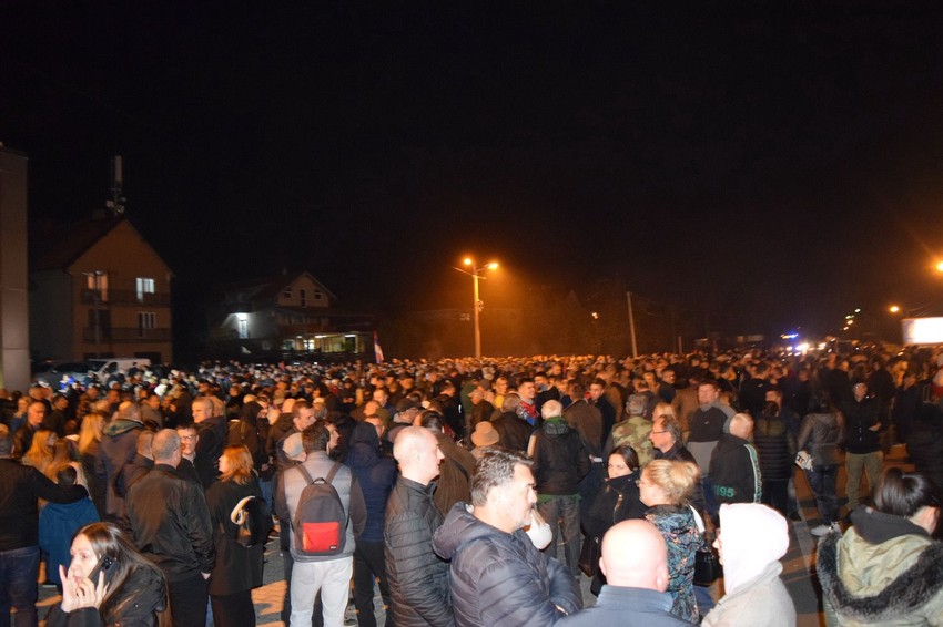 Doček Srba sa KiM u Meljaku