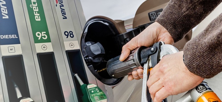 LPG po 2,22 zł za litr. Od 31 października wielka obniżka cen paliw. Co się dzieje?