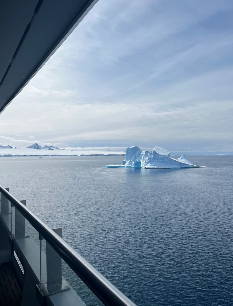 Istraživačka jahta za ekspediciju