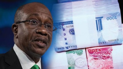 Godwin Emefiele and new naira notes (KemiFilani)