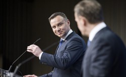 Kto wygrałby w najbliższych wyborach prezydenckich? "Rz": Duda remisuje z Tuskiem. SONDAŻ