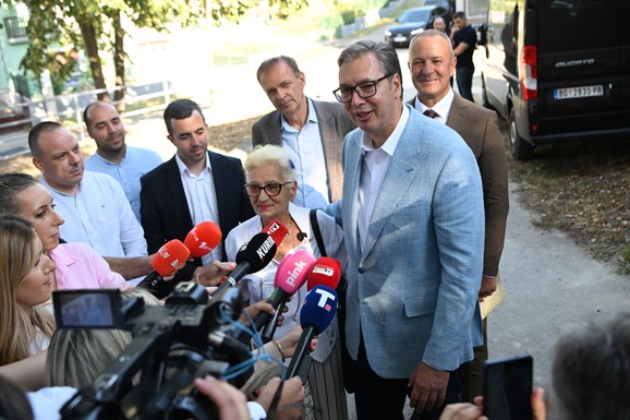"DOBILI SMO VIŠE OD 12.000 PRIJAVA" Vučić o portalu "Ko si, bre, ti?", otkrio na koliko je dosad odgovoreno