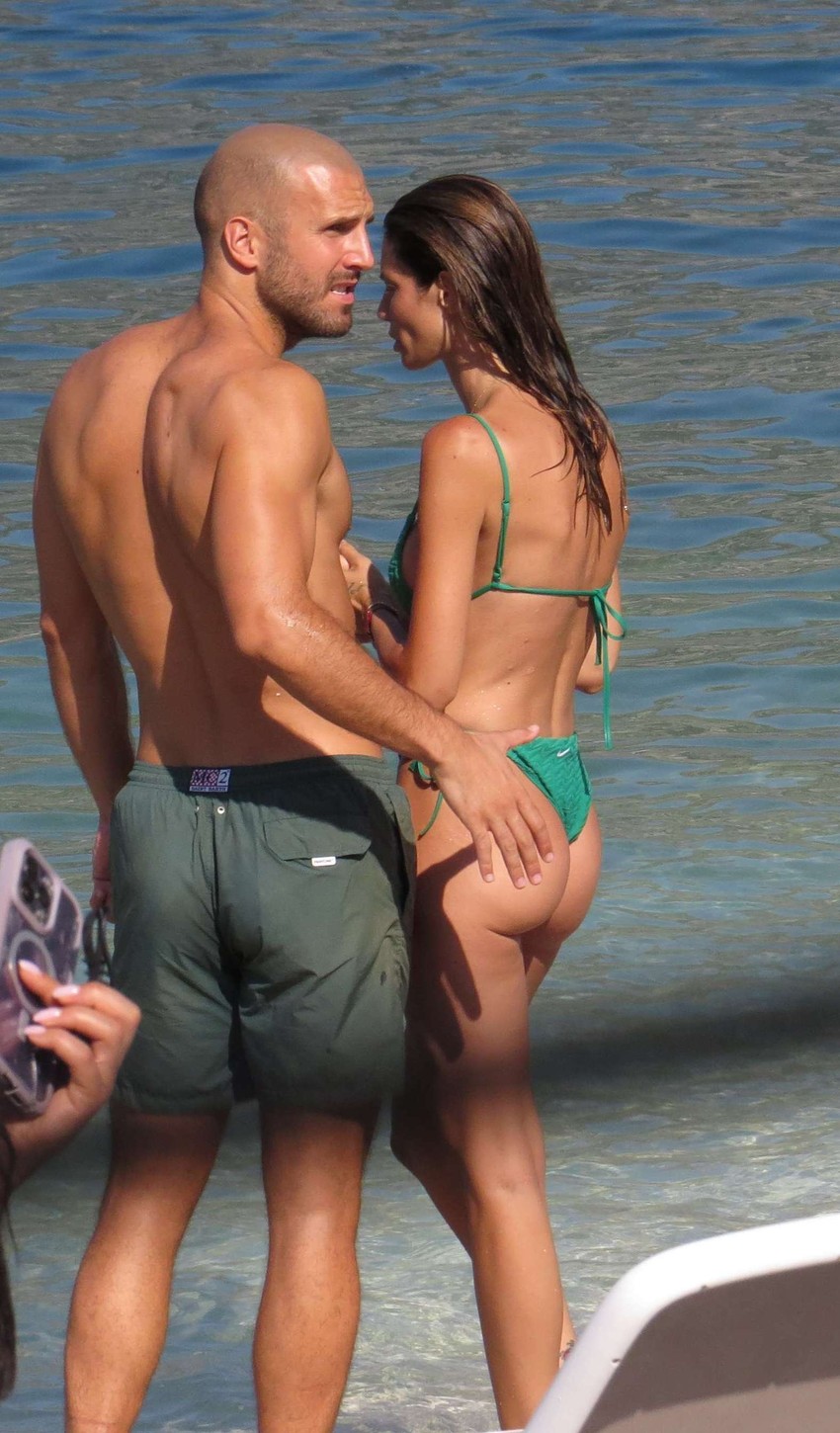 Danijela Dimitrovska Crna Gora Prčanj more