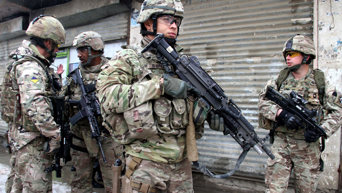 Australijska armia, której żołnierze wchodzą w skład sił NATO w Afganistanie, wyraziła głębokie ubolewanie z powodu śmierci dwóch kilkuletnich chłopców zabitych w operacji na południu Afganistanu. Operację tę potępił prezydent Hamid Karzaj.