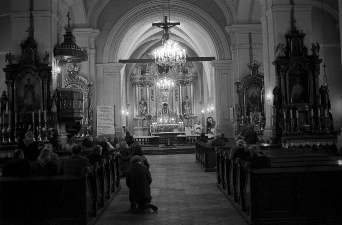 Wieczorem do kościoła Ofiarowania Najświętszej Maryi Panny, w którym Wojtyła został ochrzczony, przychodzili mieszkańcy, aby pomodlić się w podzięce za wybór papieża