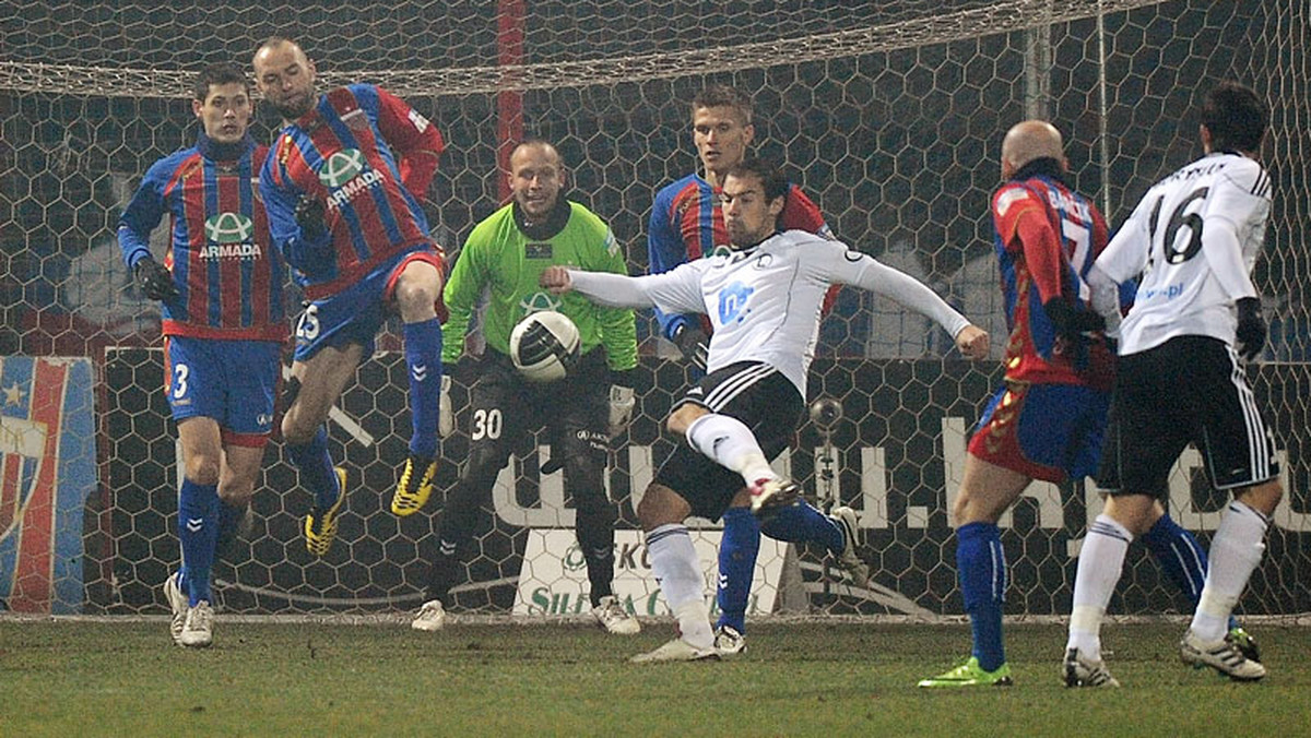Wojciech Skaba był jednym z bohaterów Legii w piątkowym spotkaniu przeciwko Polonii Bytom. 25-letni golkiper, który w poprzednim sezonie występował na zasadzie wypożyczenia w Polonii, w czwartej minucie obronił rzut karny i przez cały mecz spisywał się pewnie między słupkami.