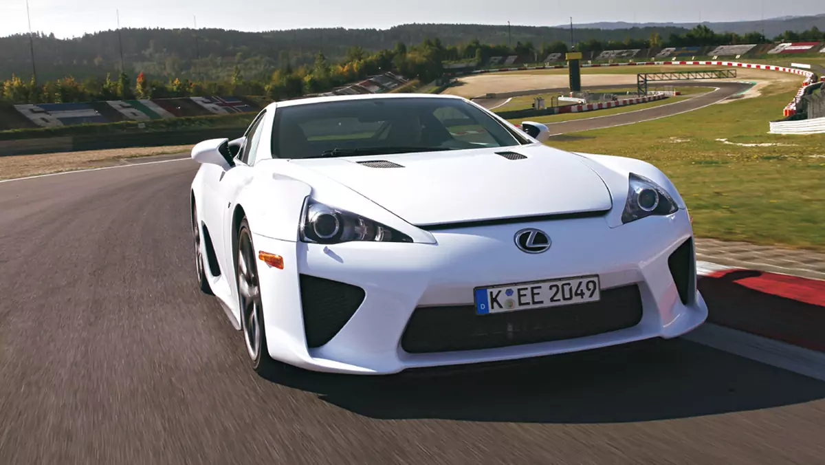 Lexus LF-A - Tor wolny  dla japońskiej gwiazdy