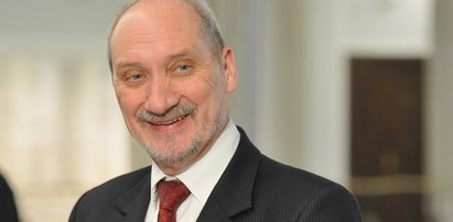 Macierewicz już zwalnia. Kogo teraz?