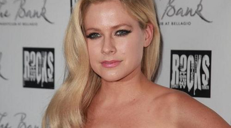 Lyme-kórban szenved Avril Lavigne