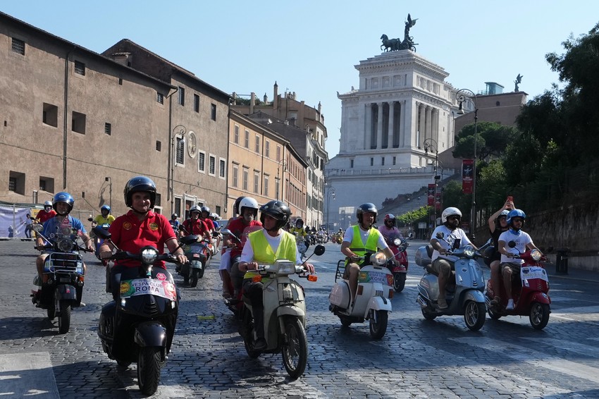 Vespa, Rim