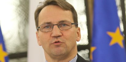 Sikorski chce więcej pieniędzy dla PKW