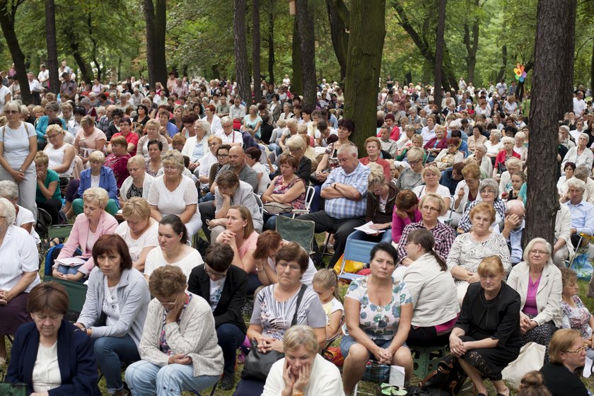 Pielgrzymka kobiet i dziewcząt